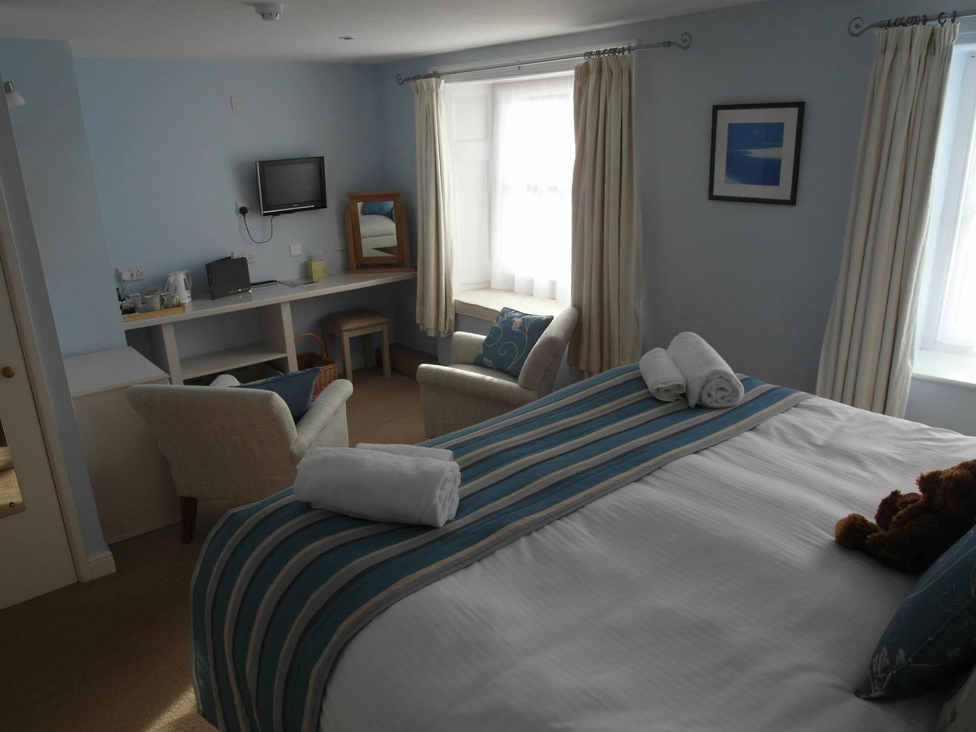 Marazion Hotel Отель